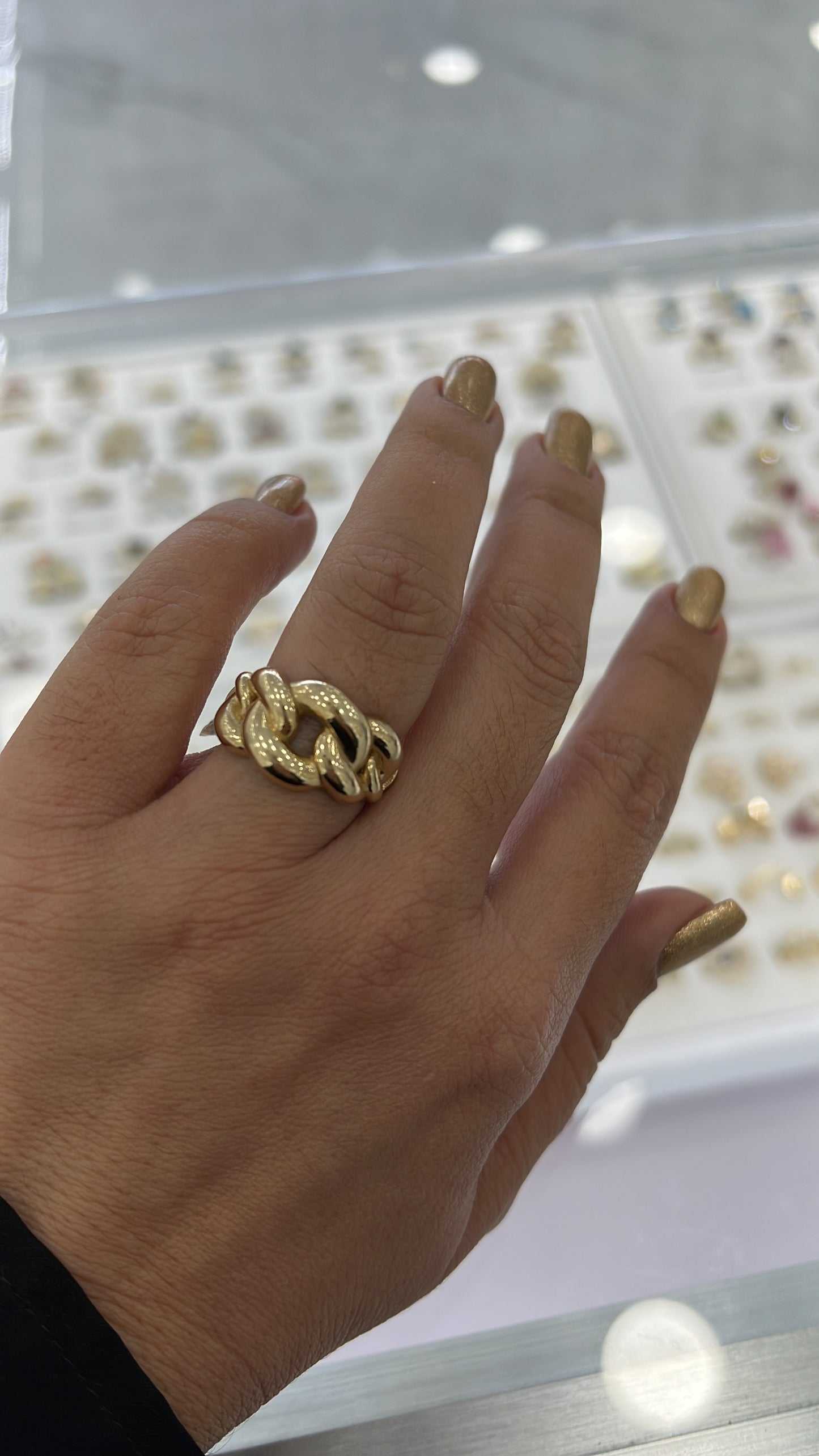 Anillo Estilo Cadena 10k