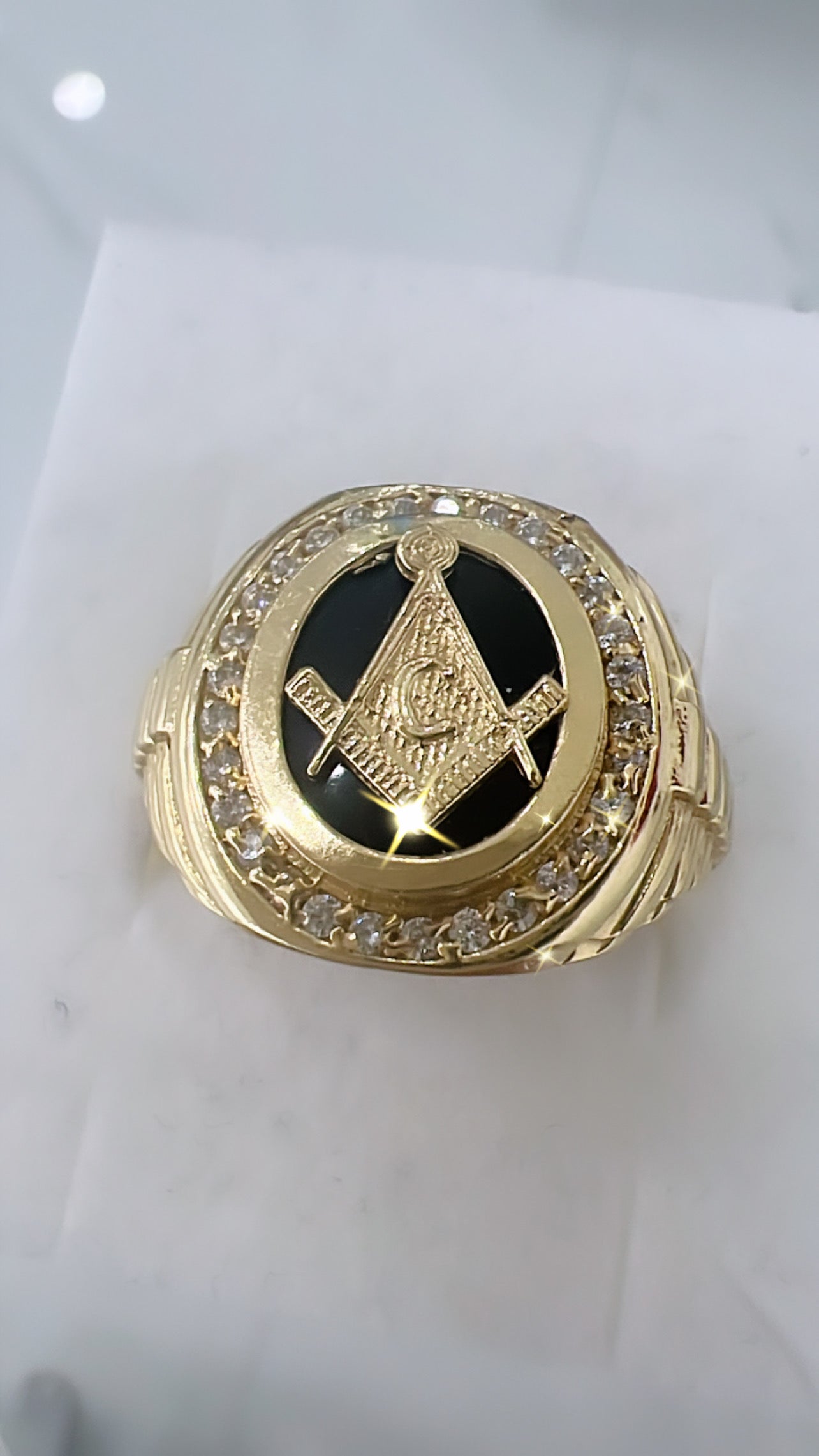 Anillo De Hombre Símbolo De Masón 10K
