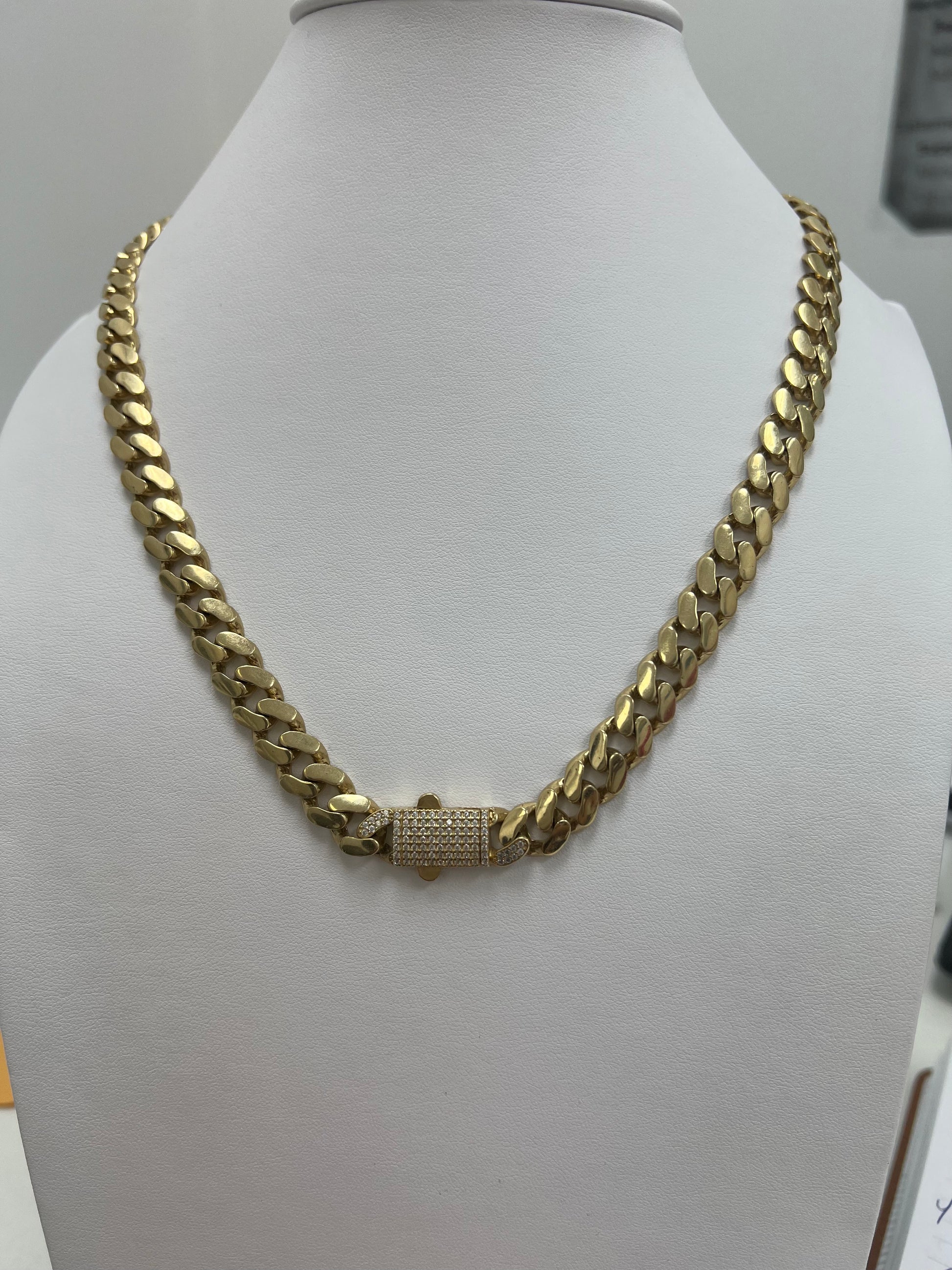 Cadena Estilo Mónaco 10K – Yoni Jewelry