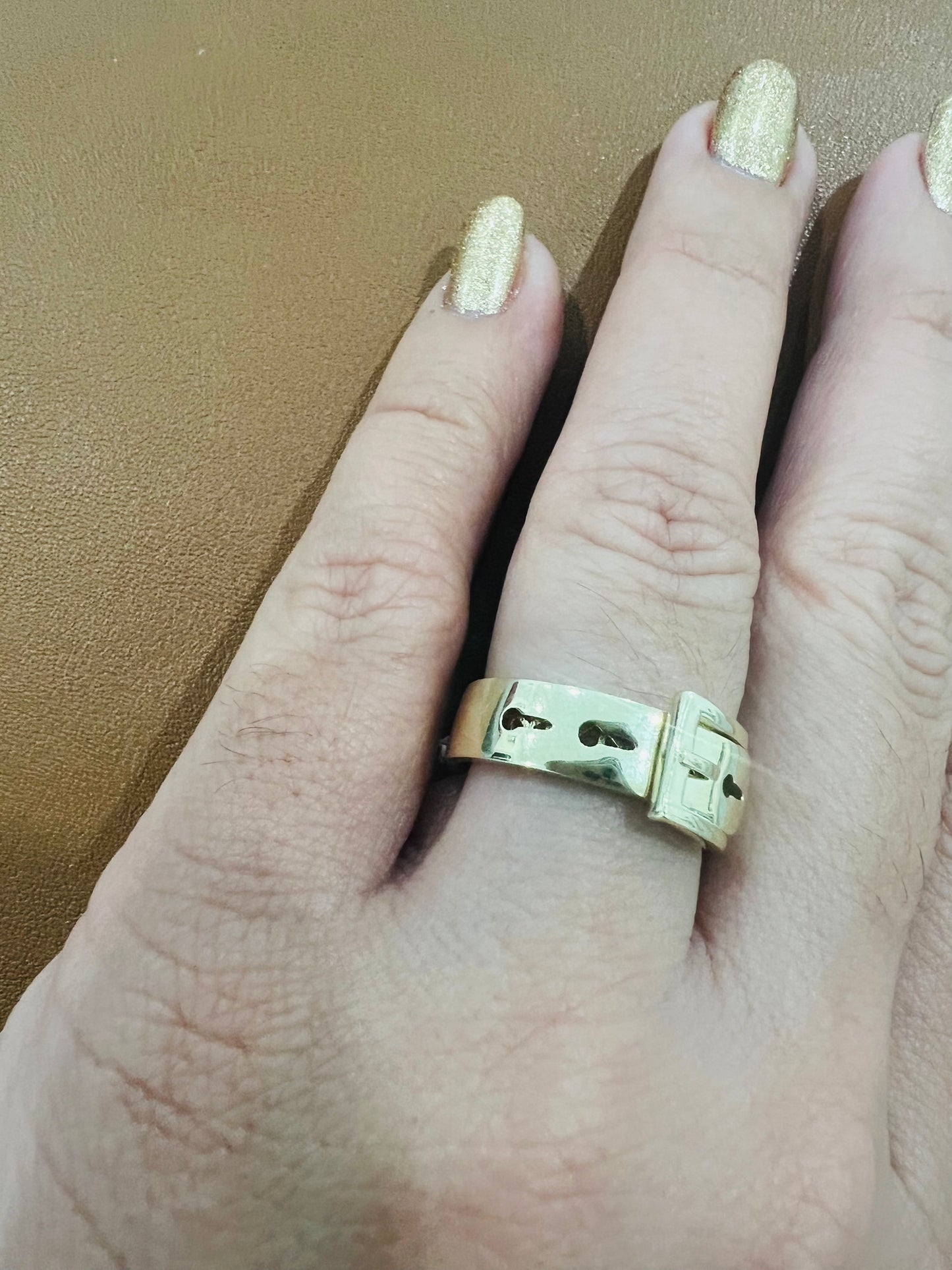 Anillo De Cinturón 10K