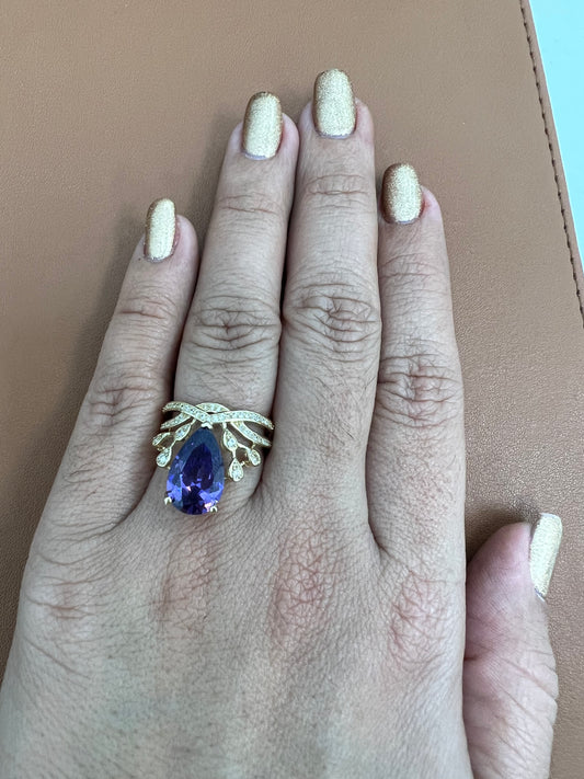 Anillo Sólido De Circonia Morada 14K