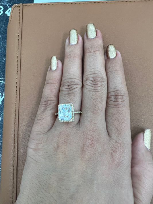 Anillos De Circonias Blancas Rectangular 14K