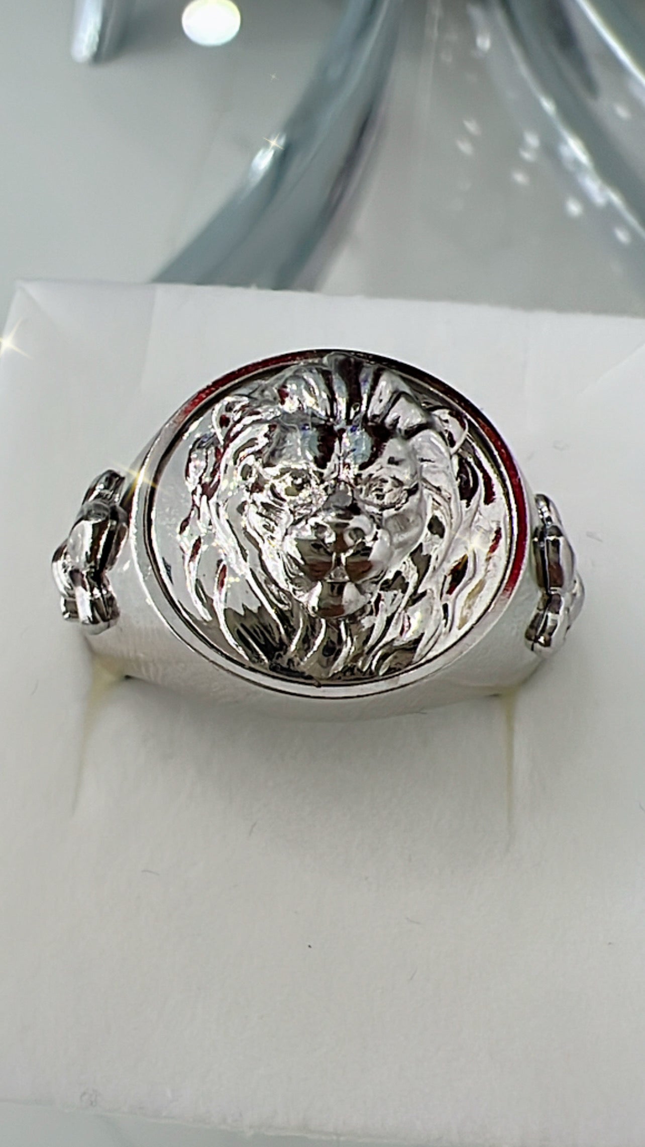 Anillo De Hombre Oro Blanco De Leon 14K