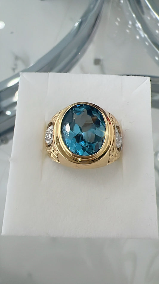 Anillo De Hombre Con La Guadalupe Y De Piedra Azul 14K