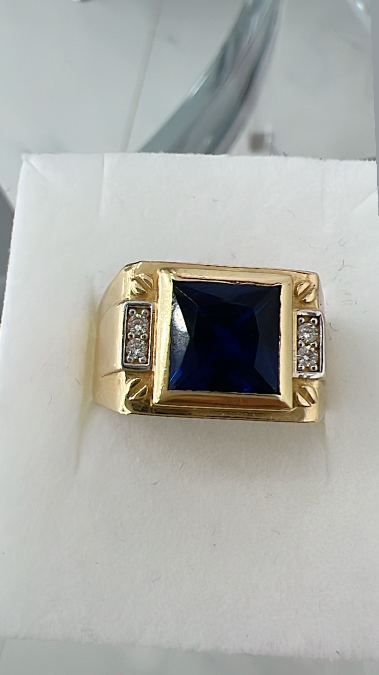 Anillo De Hombre De Piedra Azul Oscuro 14K