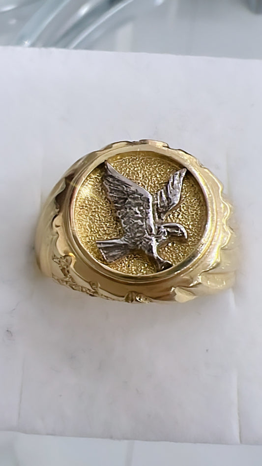 Anillo De Hombre De Águila 10K