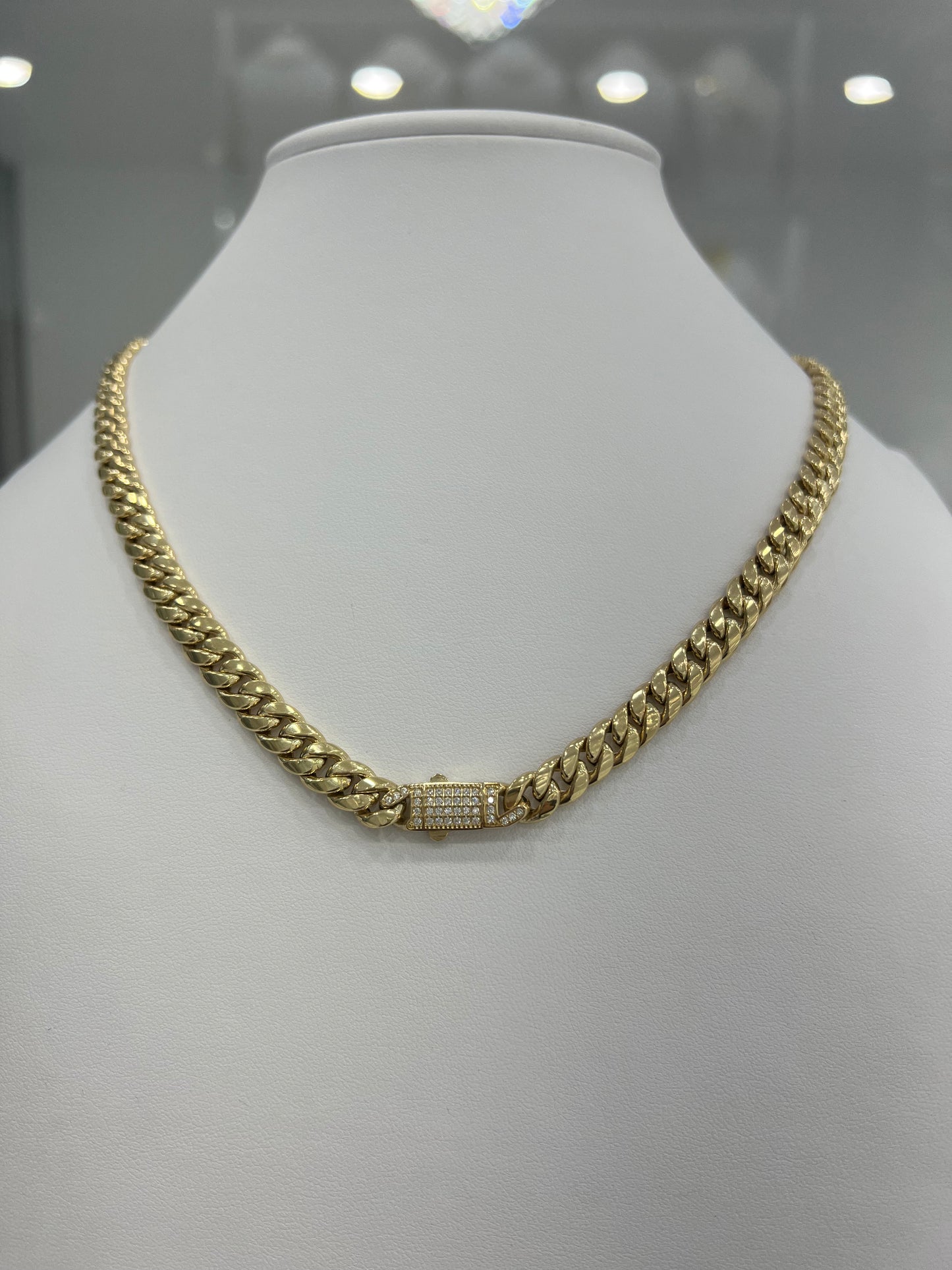Cadena Semisolida Estilo Mónaco 14K