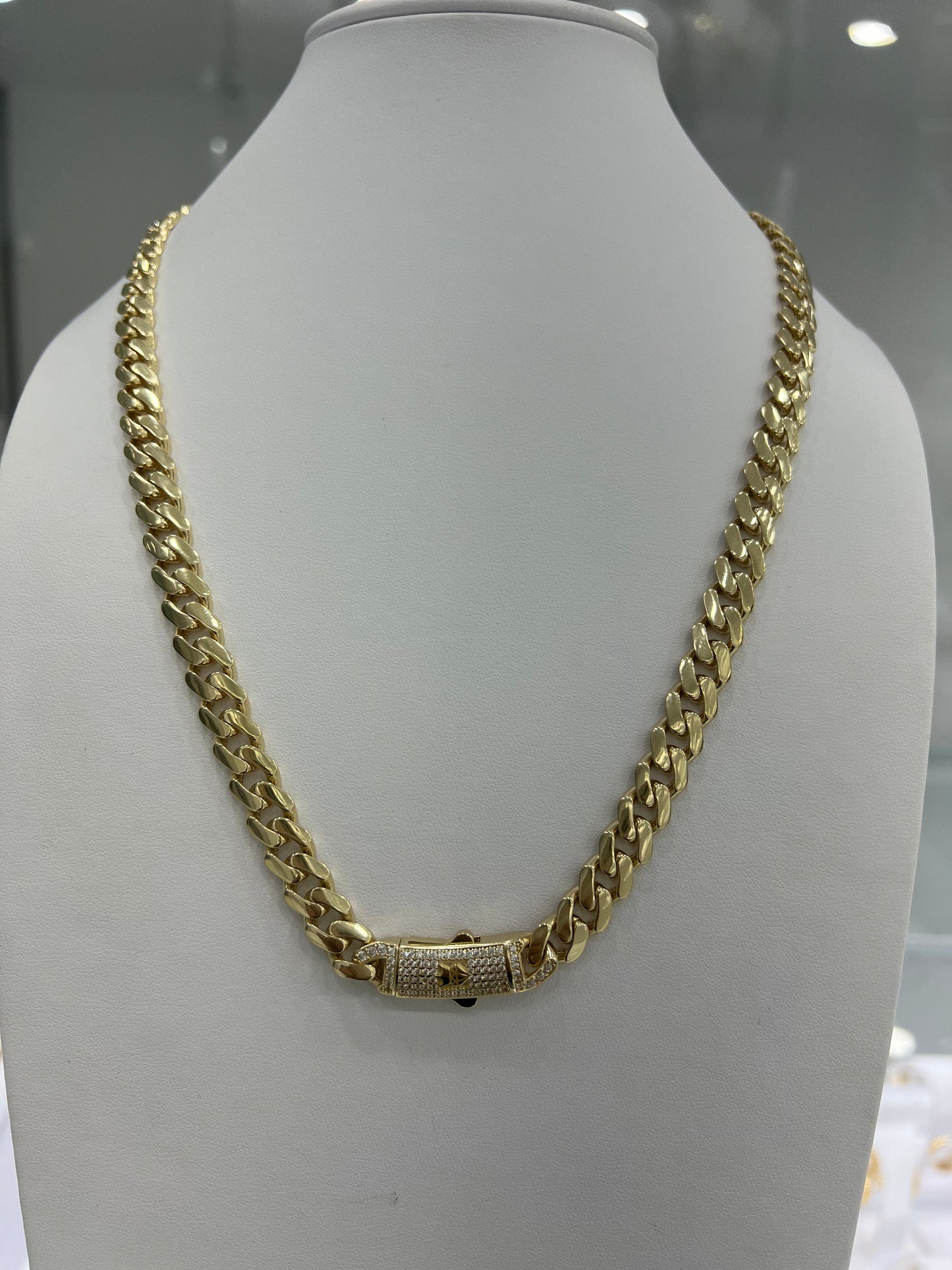 Cadena Semisolida Estilo Mónaco 14K