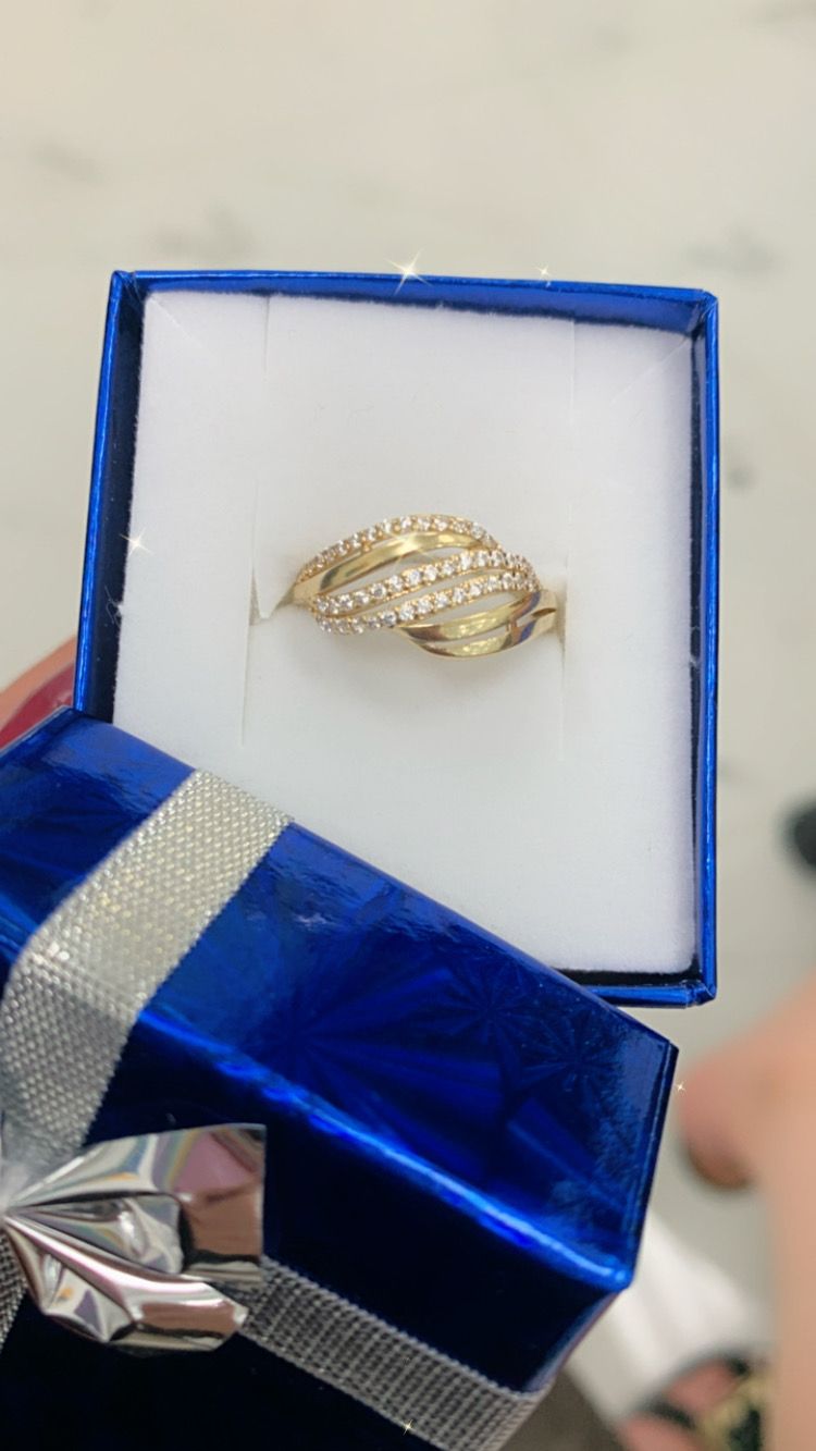 Anillo de mujer 10k